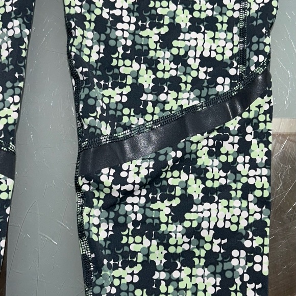 Sweaty Betty Zero Gravity 7/8 Length Legging Size S 4/6 Green Geometric Pocket - Picture 5 of 6